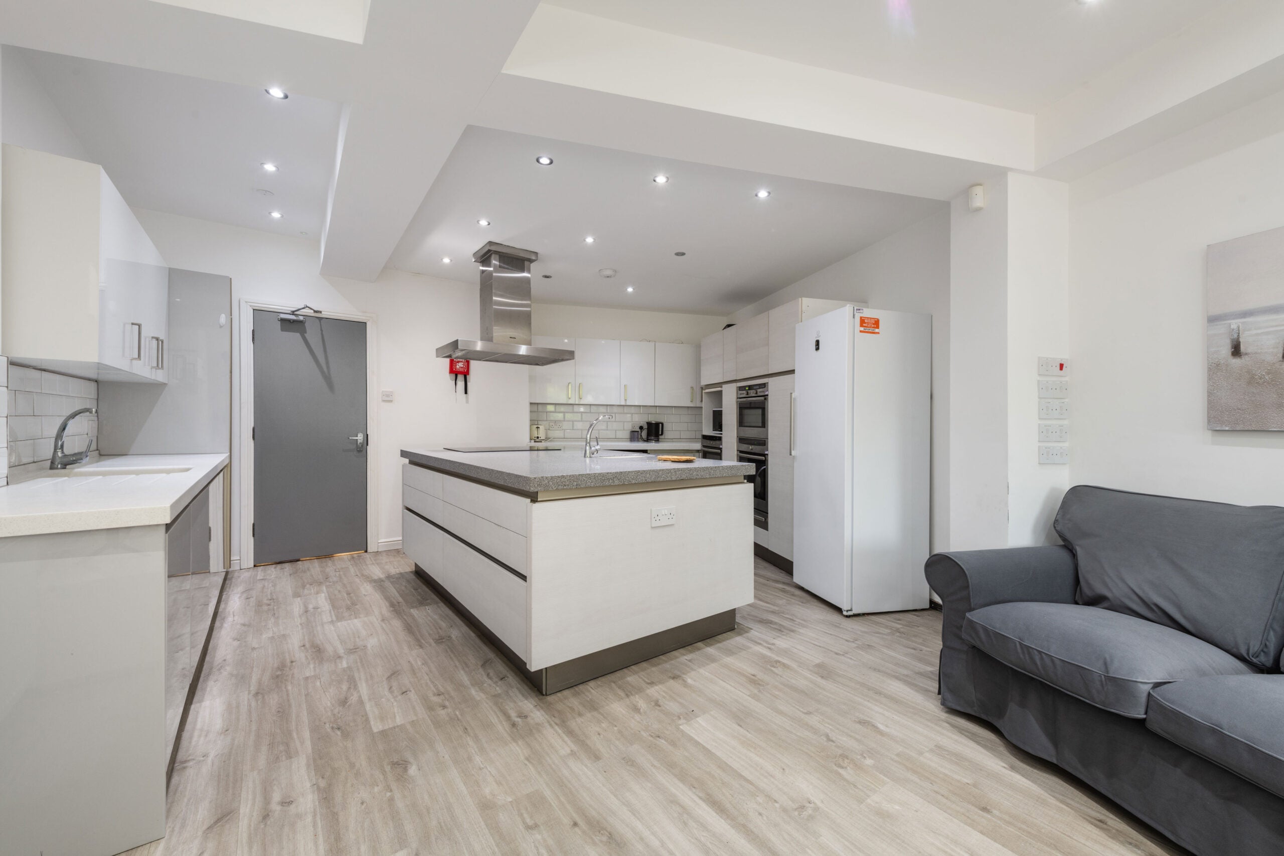 Room Teignmouth Road in Birmingham