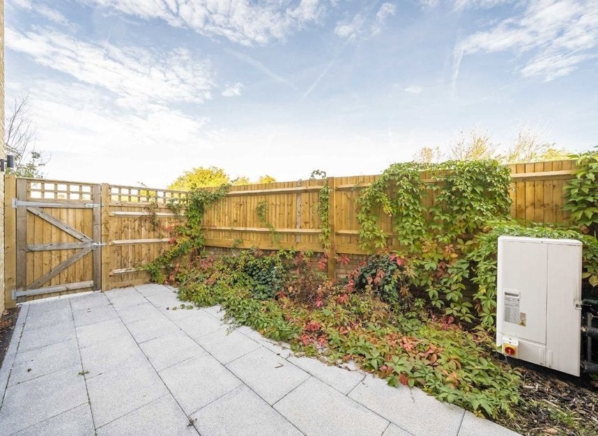 House Bryanston Close in Greater London