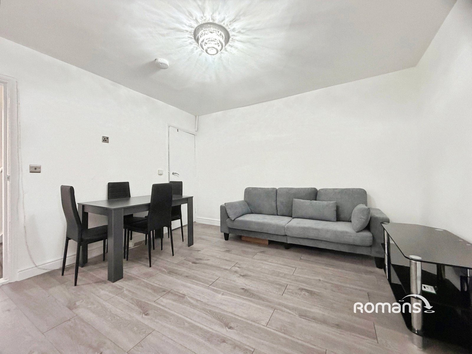 Flat Hughenden Road in High Wycombe