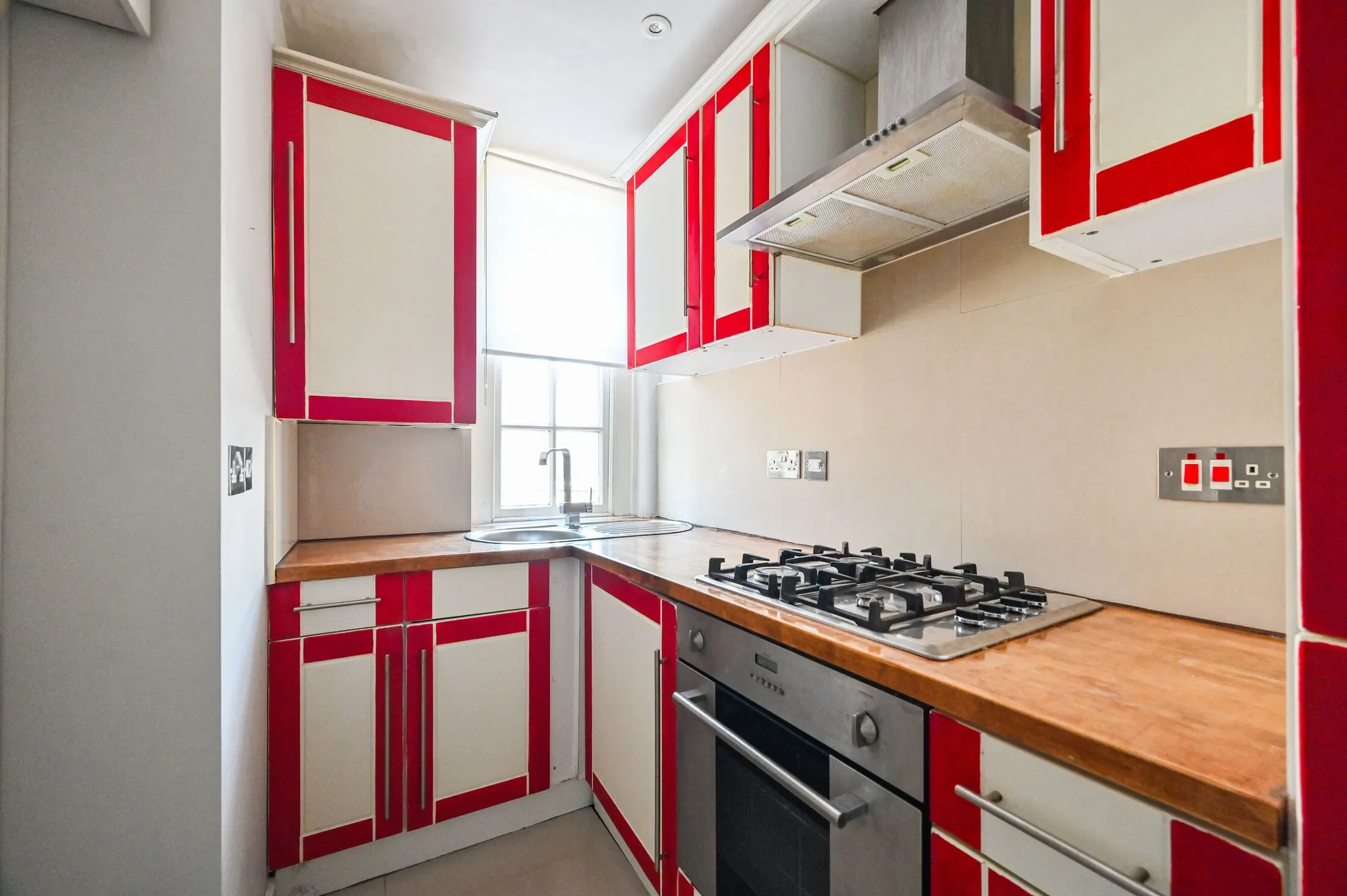 Flat Wellington Way in Greater London