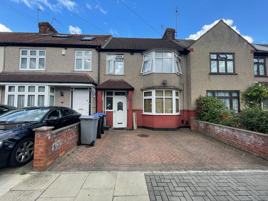 House Cranleigh Gardens in Greater London