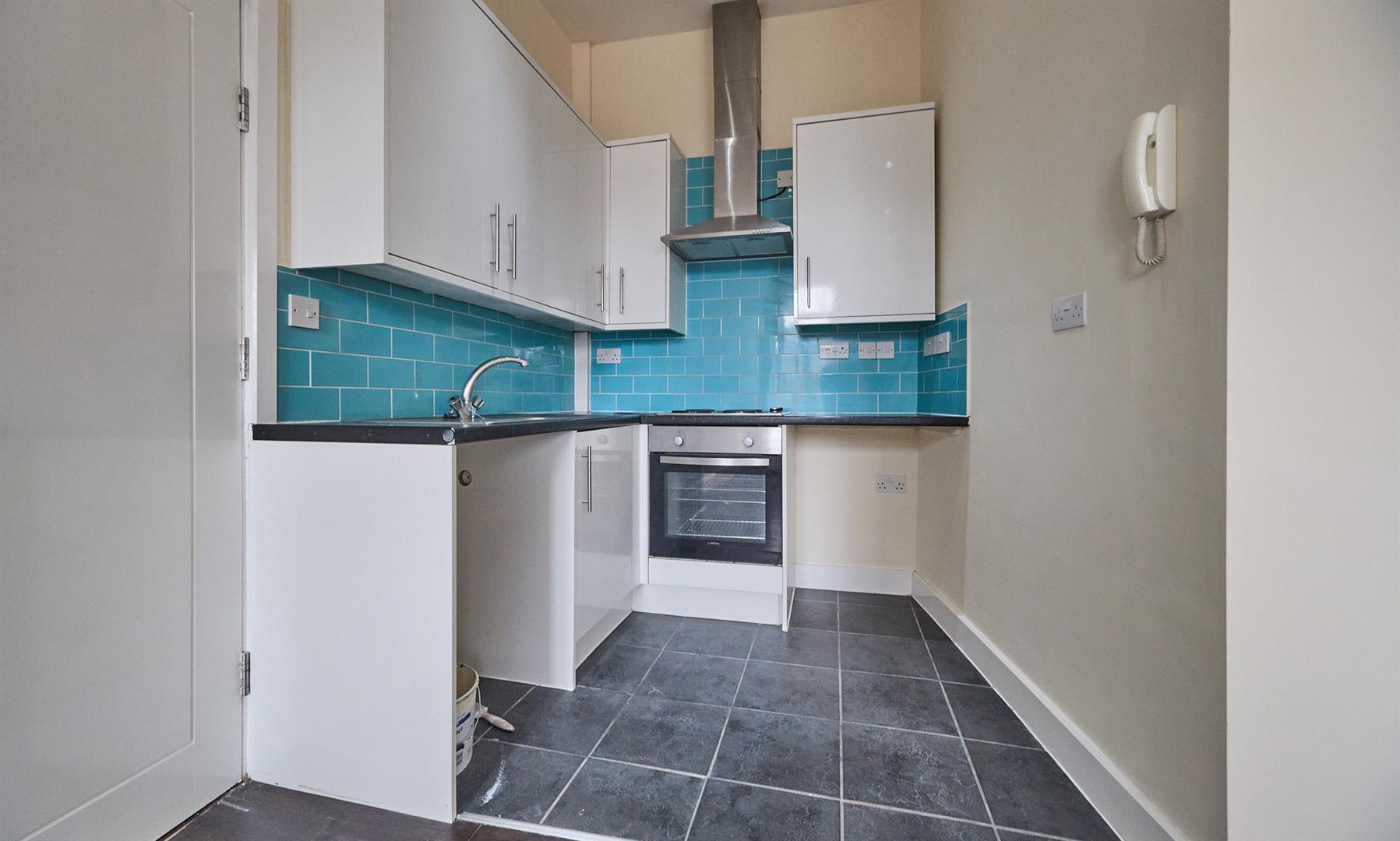 Flat Shoesmith Close in Hinckley and Bosworth