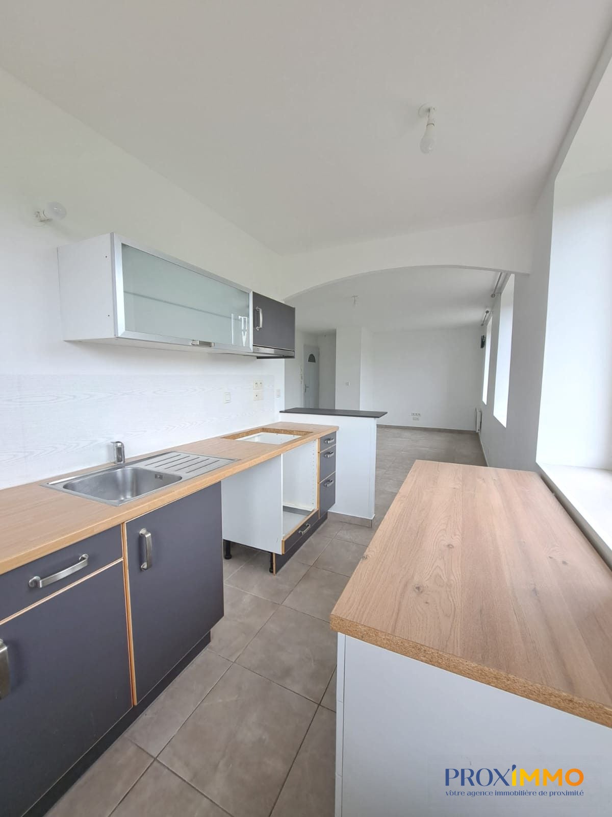 Flat Rue de la Treille in Rives