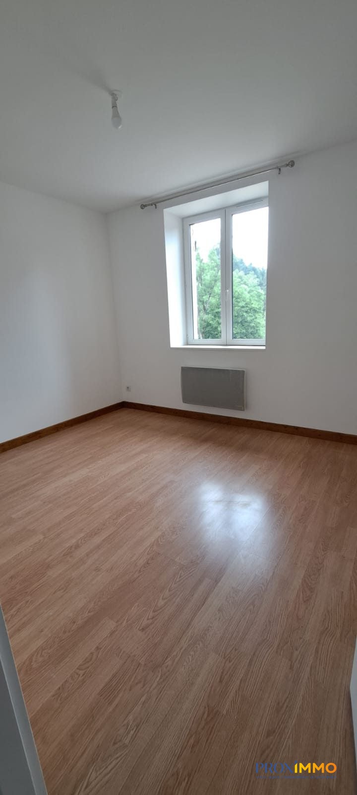 Flat Rue de la Treille in Rives