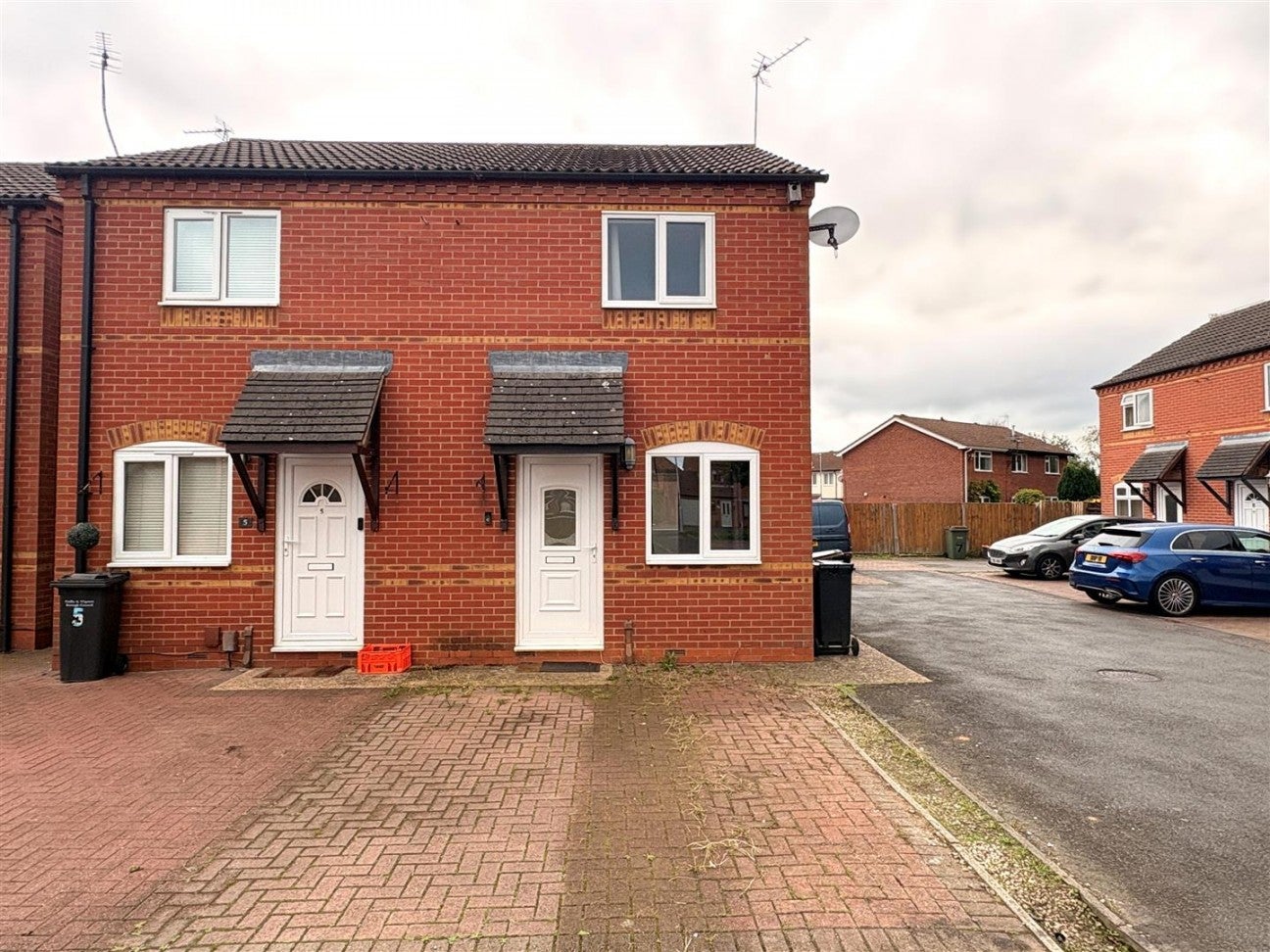 House Clipstone Gardens in Oadby and Wigston