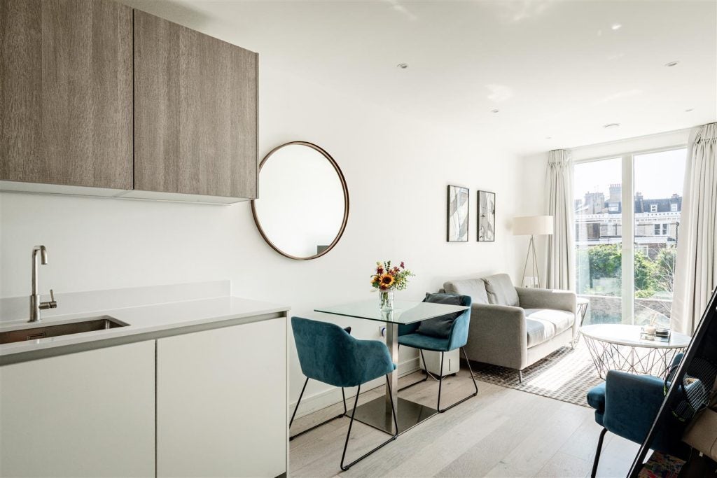 Flat Hofland Road in Greater London