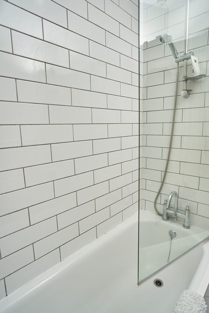 Room Pembury Road in Greater London