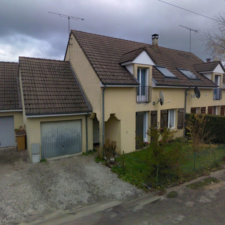 House Lotissement les Montants de la Loire in Longchamp-sur-Aujon
