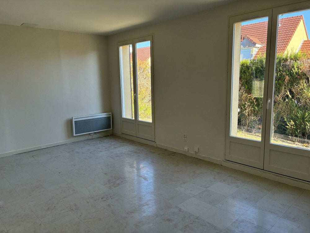 Maison Lotissement les Montants de la Loire à Longchamp-sur-Aujon