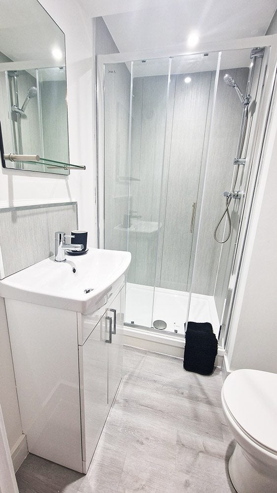 Room Fenton Street in Barrow-in-Furness