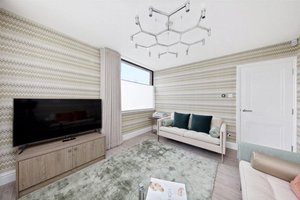 Flat Prince Albert Road in Greater London