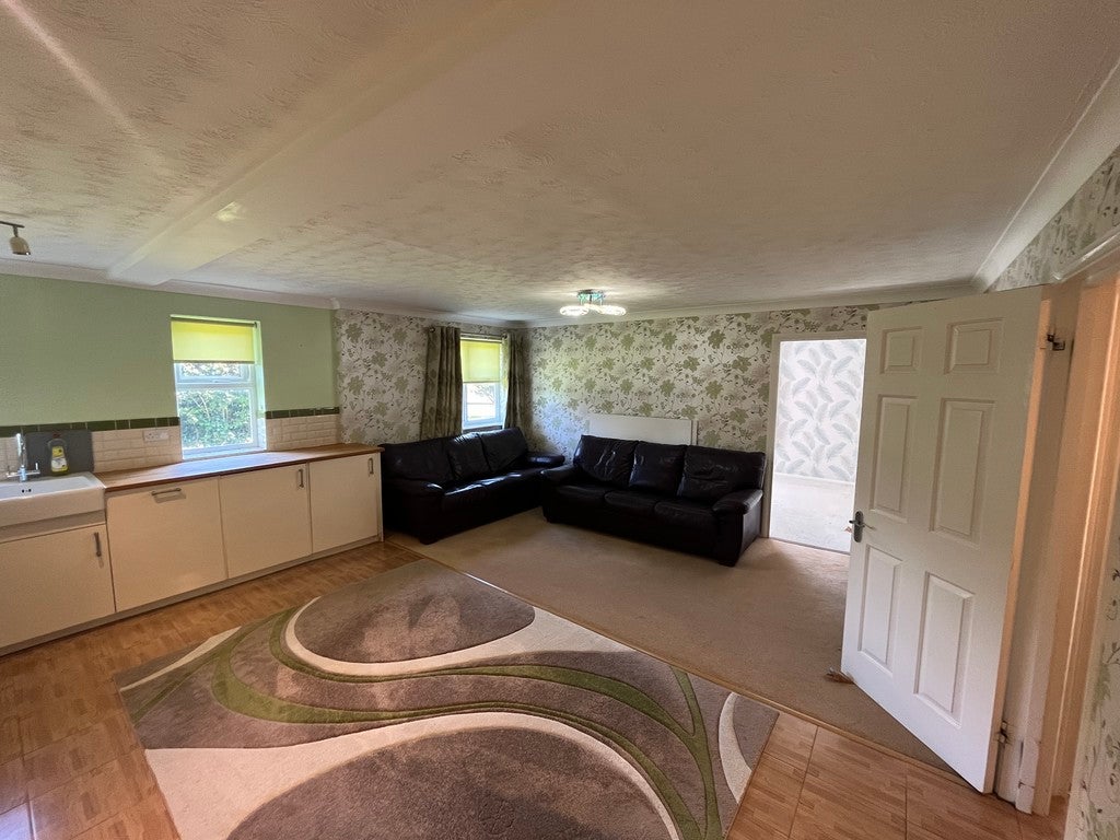 Flat Russet Close in Stewartby