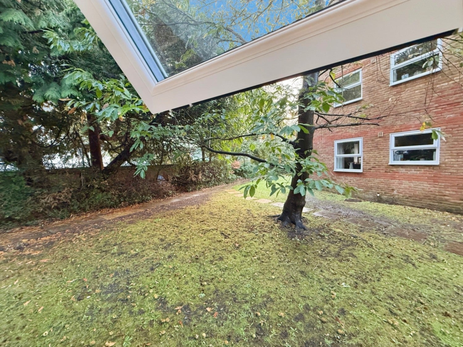 Flat Church Road West in Rushmoor
