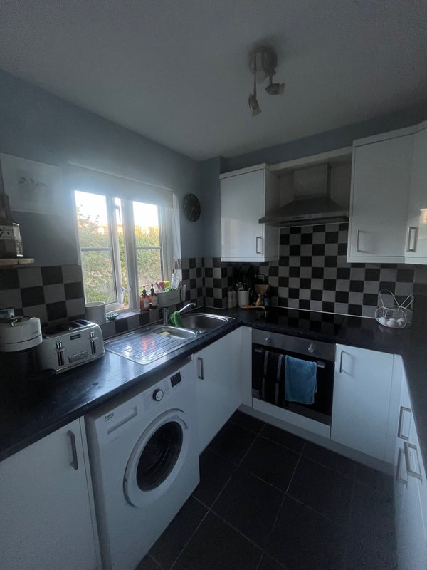 Room East Hill in Greater London