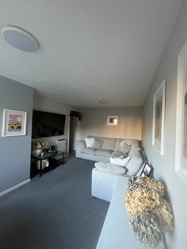 Room East Hill in Greater London