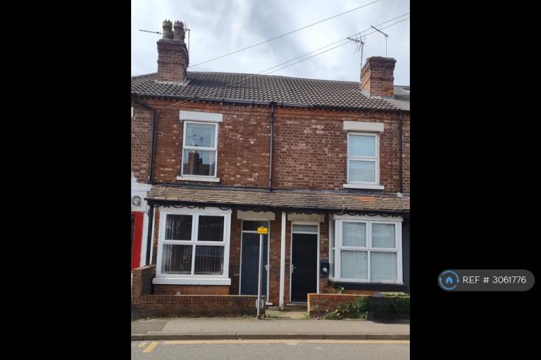 House Wollaton Road in Nottingham