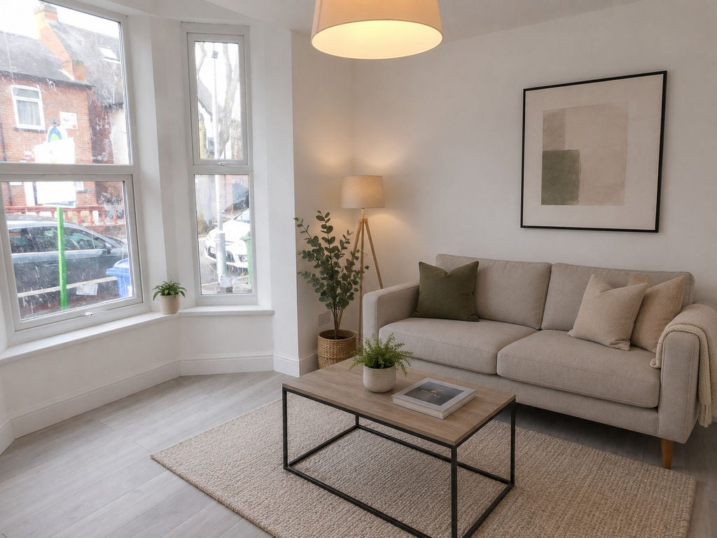 Flat Layton Avenue in Mansfield Woodhouse