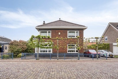 Huis Kerkstraat 13 in Woubrugge