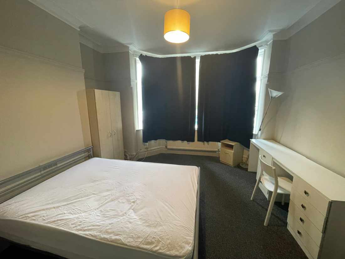 Room Heald Place in Manchester