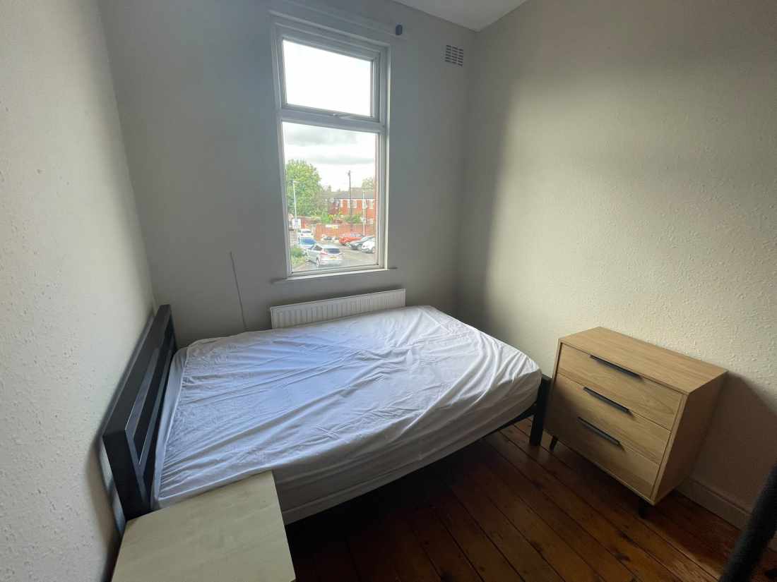 Room Heald Place in Manchester