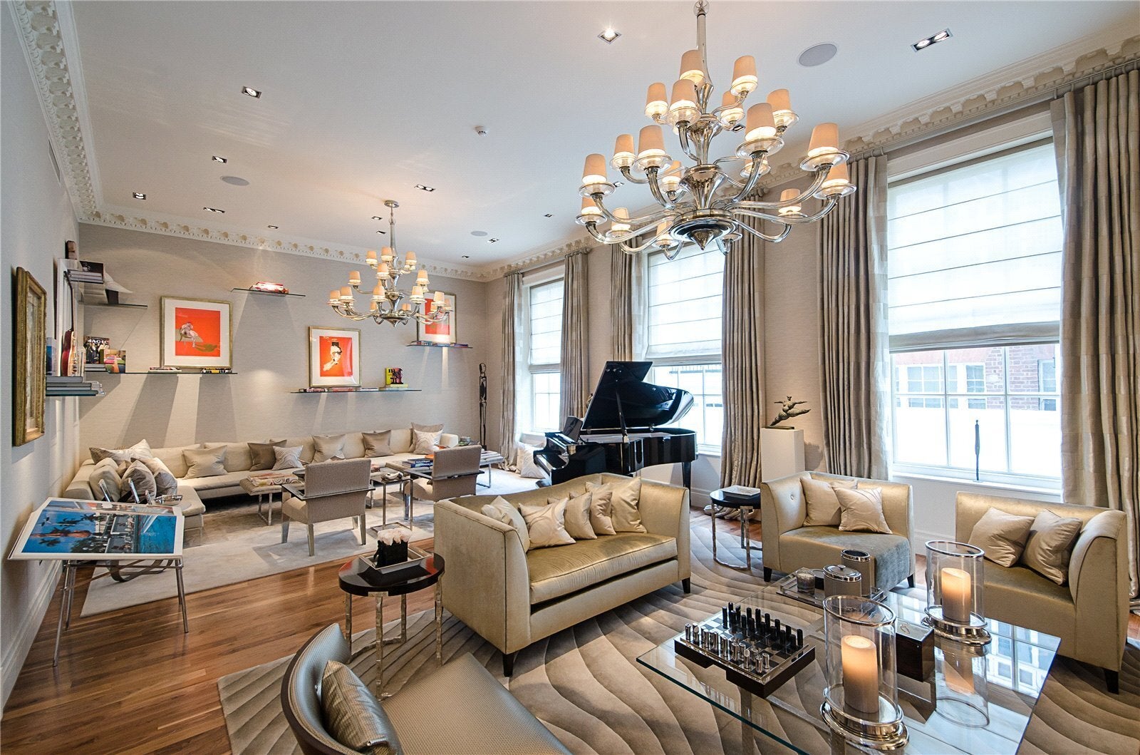 Flat Upper Grosvenor Street in City of Westminster