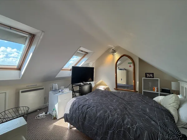 Flat Three Elm Lane in Tonbridge and Malling