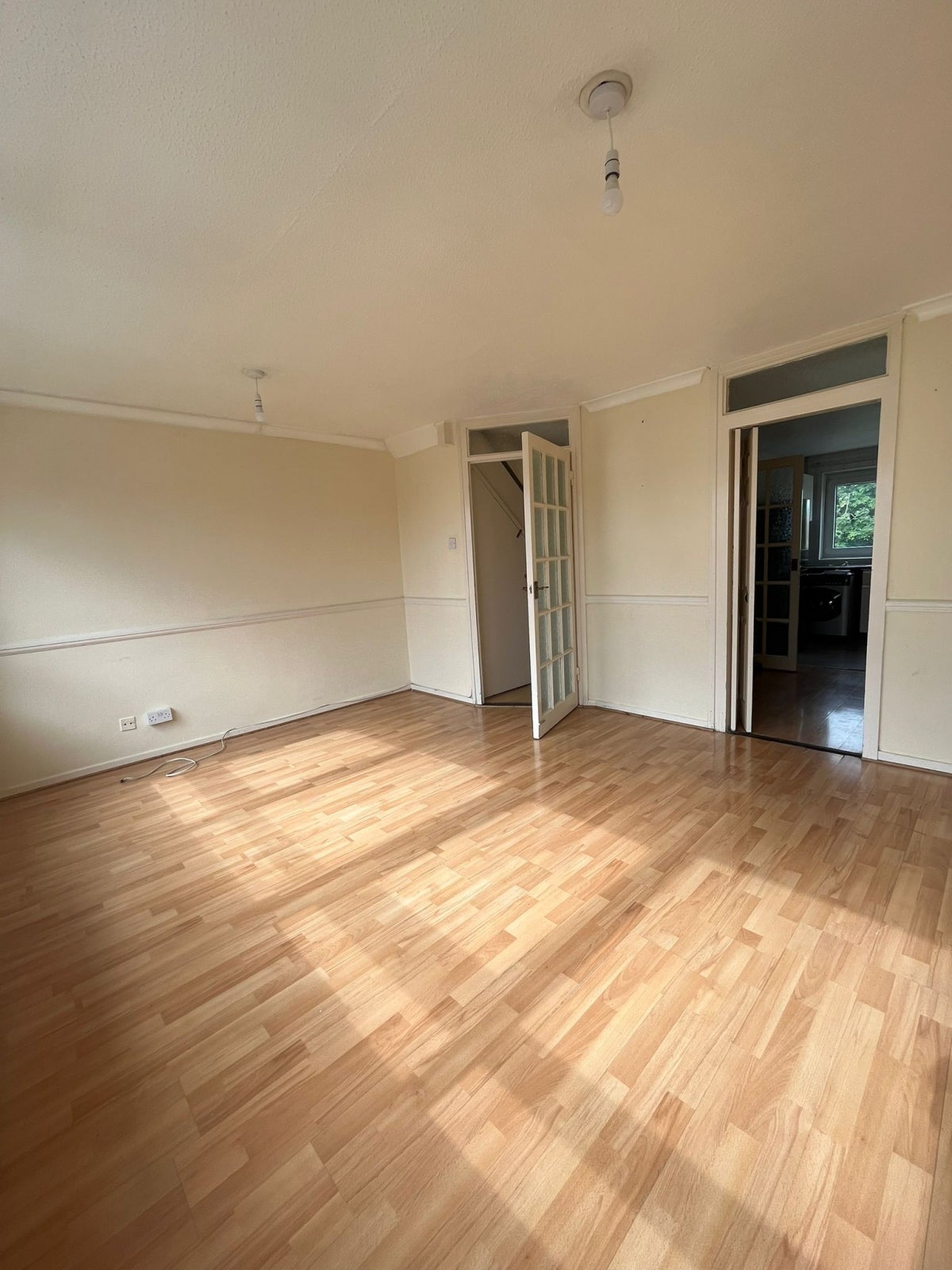 Flat Chatsworth Road in Greater London