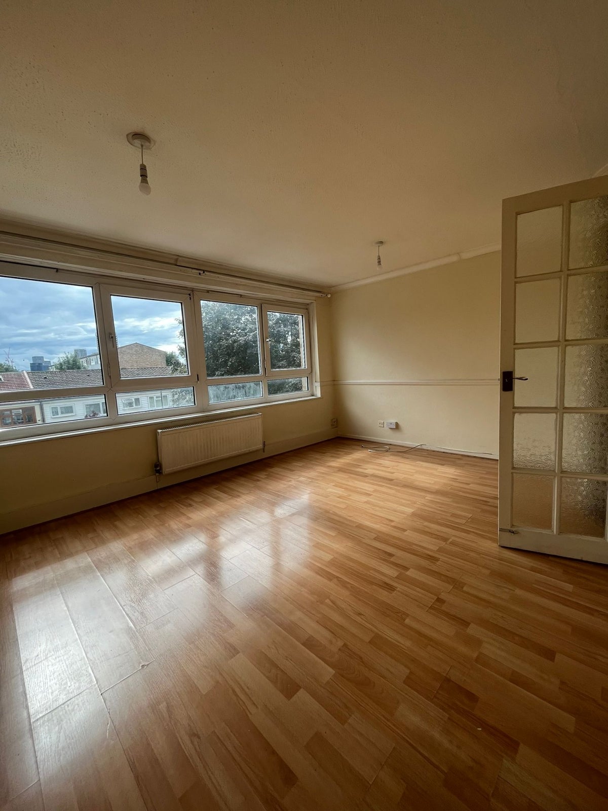 Flat Chatsworth Road in Greater London
