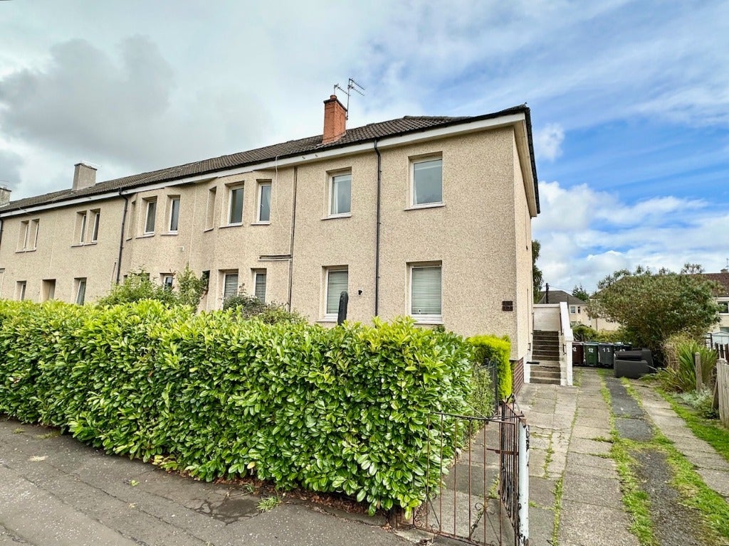 Flat Fitzalan Drive in Paisley