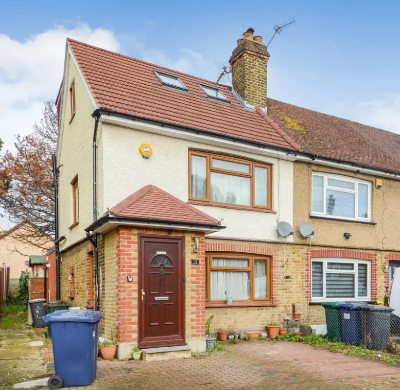 House Fryent Grove in Greater London