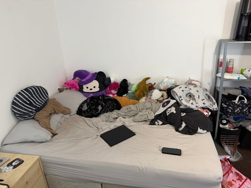 Room Hathway Walk in Bristol