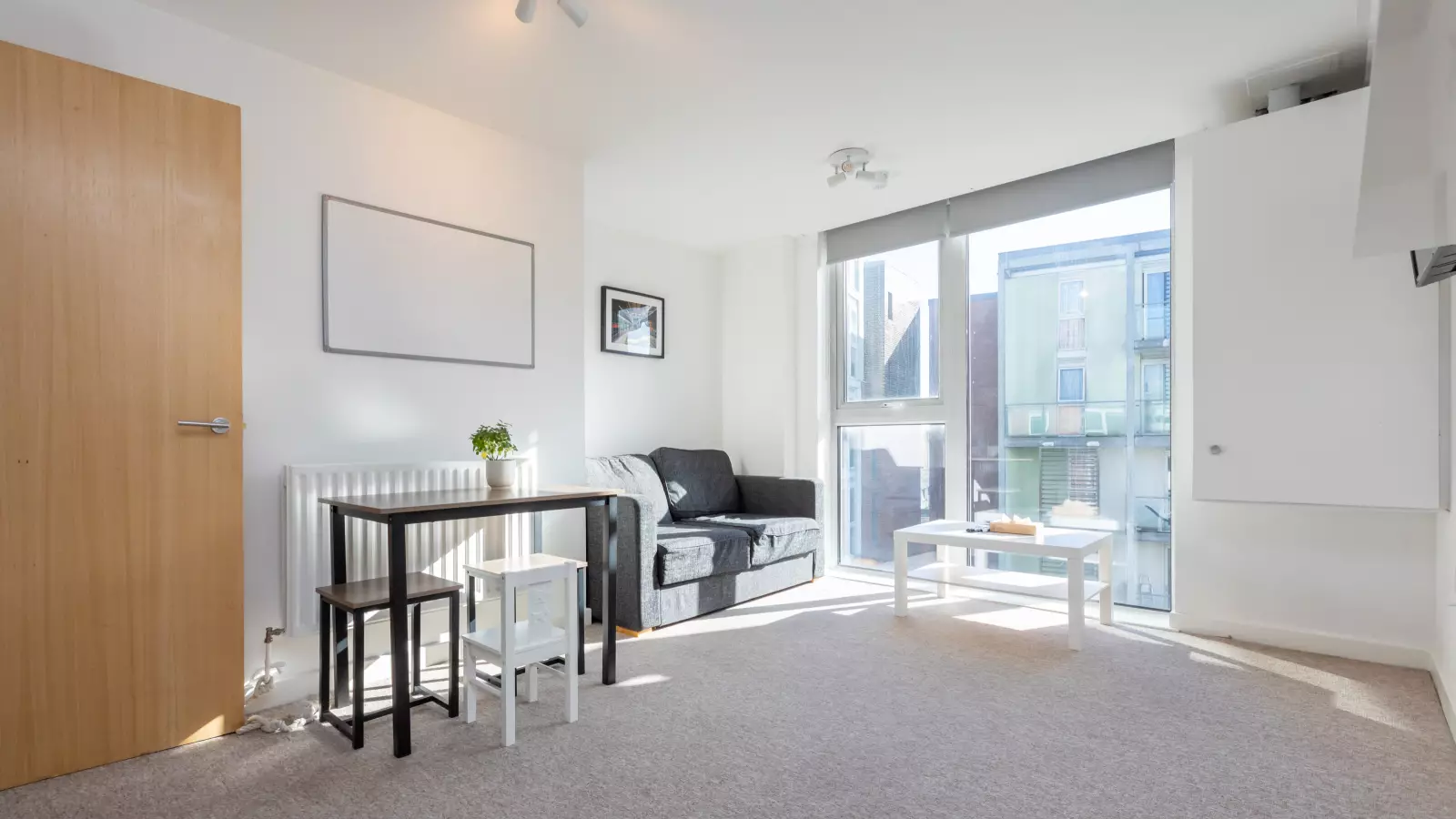 Flat Rye Lane in Greater London