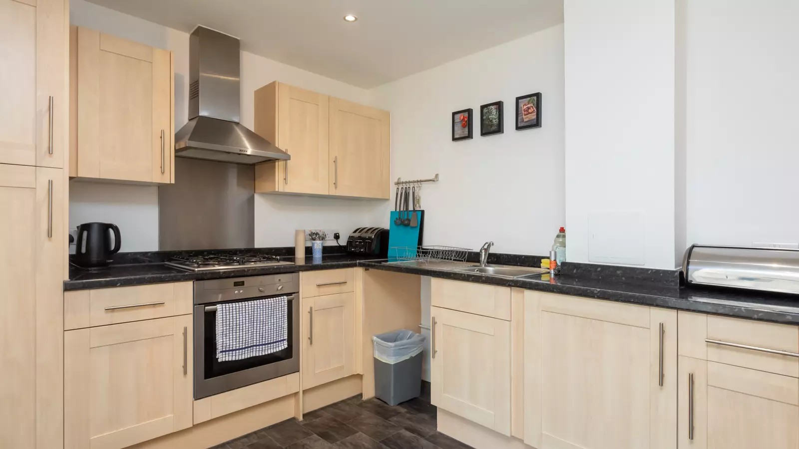Flat Rye Lane in Greater London
