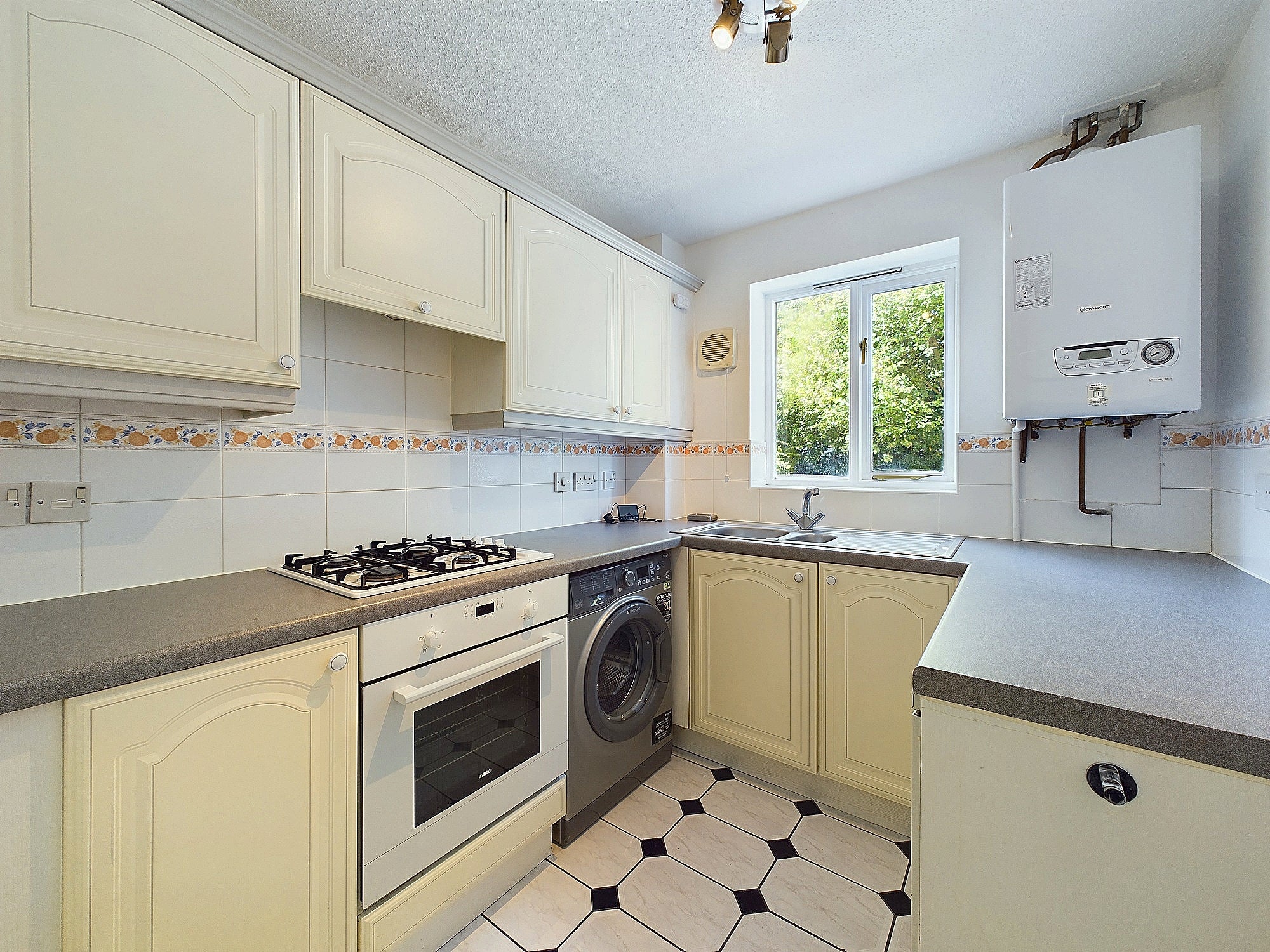 Flat Newry Court in Chester