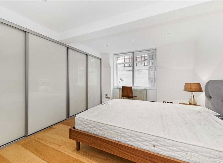 Flat Upper Montagu Street in City of Westminster