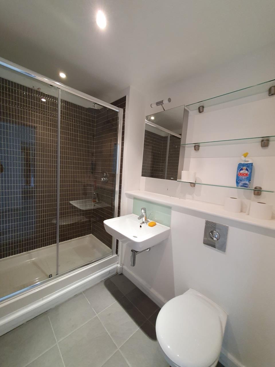 Flat Hereford Road in Greater London