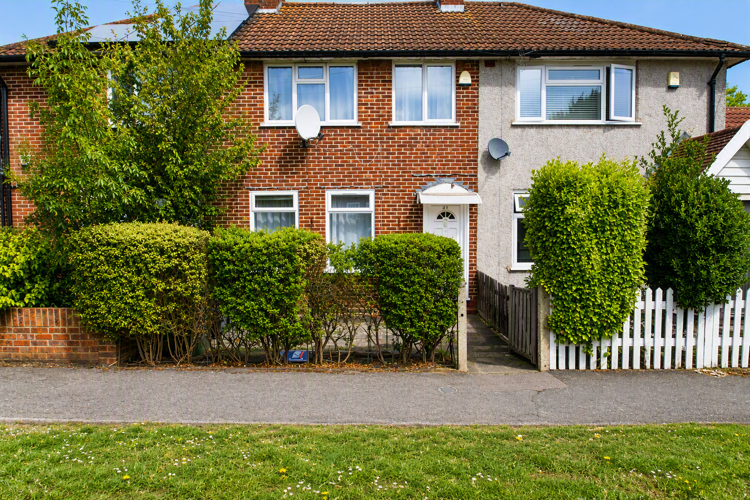 House Hassop Walk in Greater London
