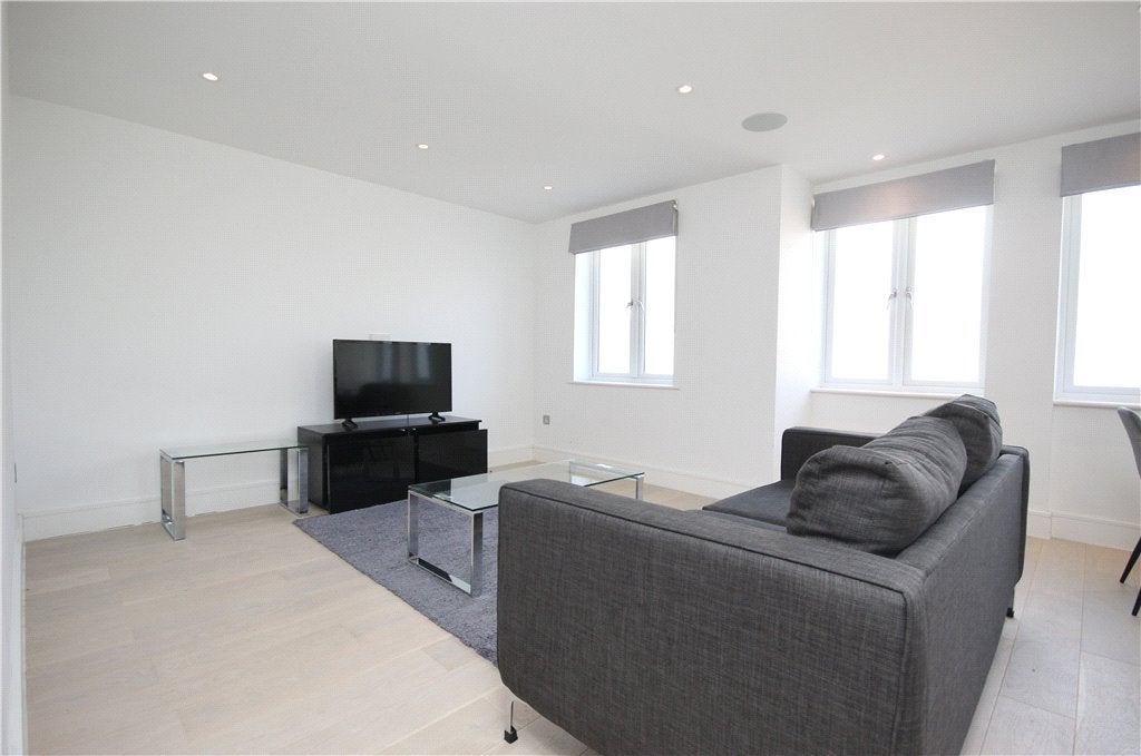 Flat Ealing Green in Greater London