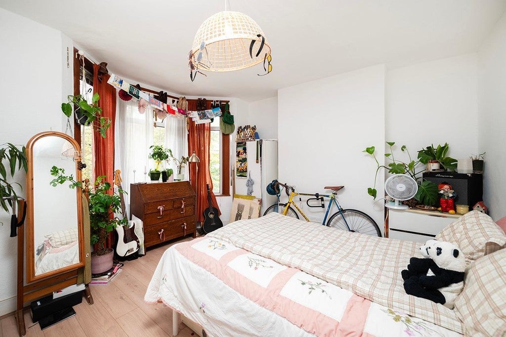 House Kimberley Gardens in Greater London