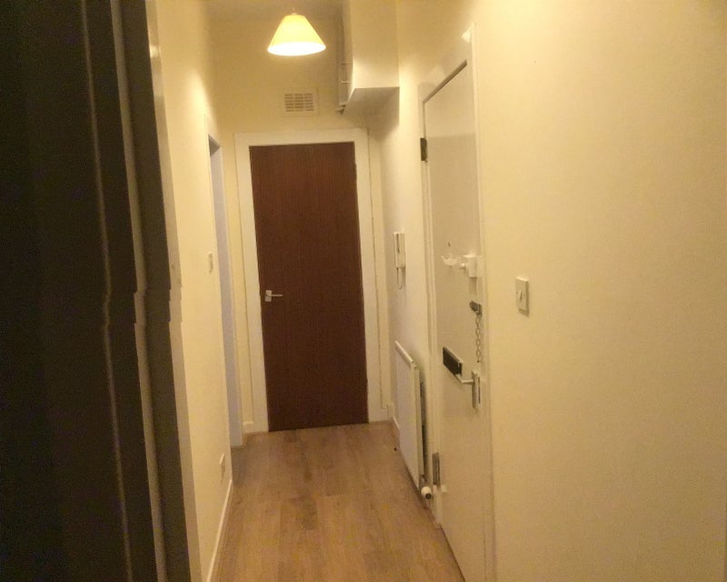 Flat Greenholme Street in Glasgow
