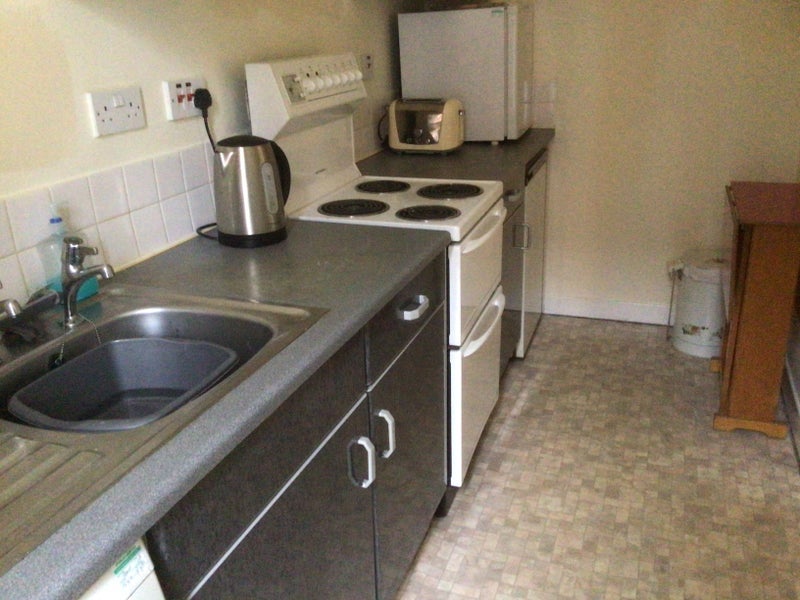 Flat Greenholme Street in Glasgow