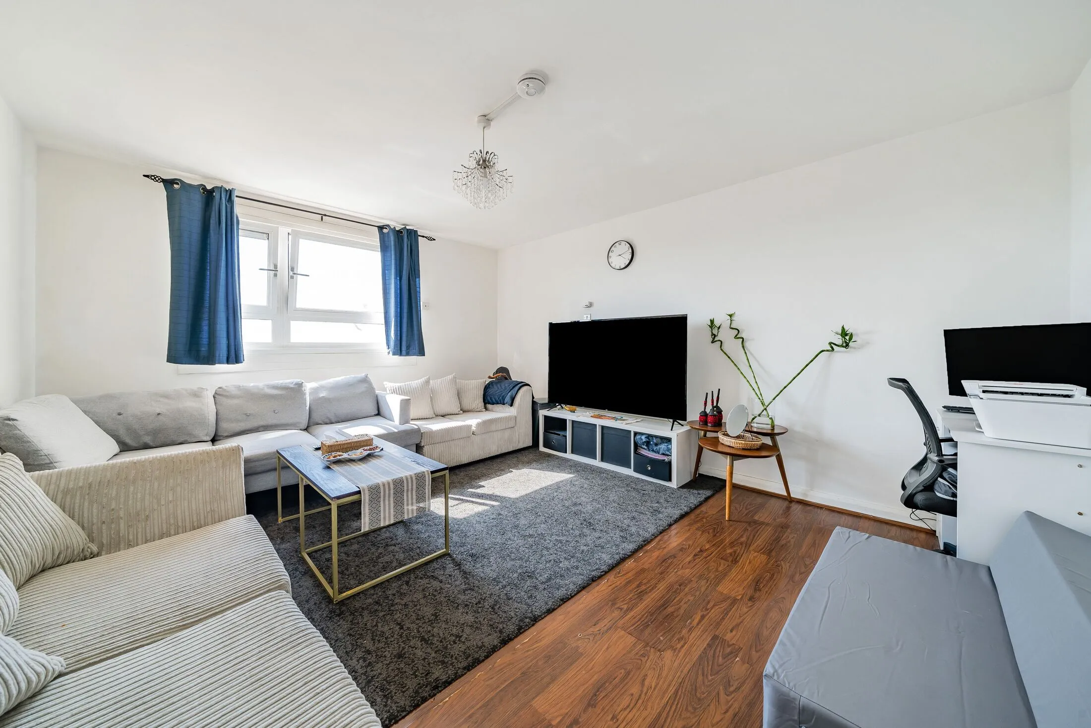 Flat Lantry Court in Greater London
