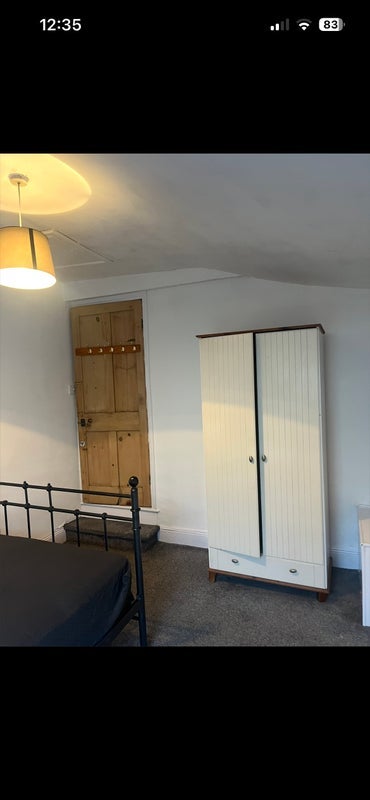 Room Kingston Road in Bristol