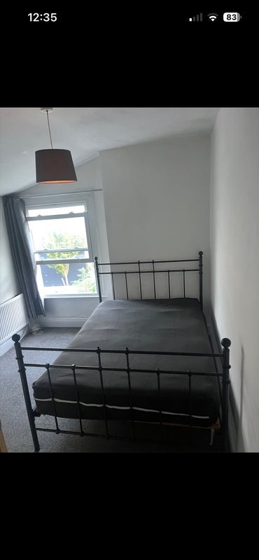 Room Kingston Road in Bristol