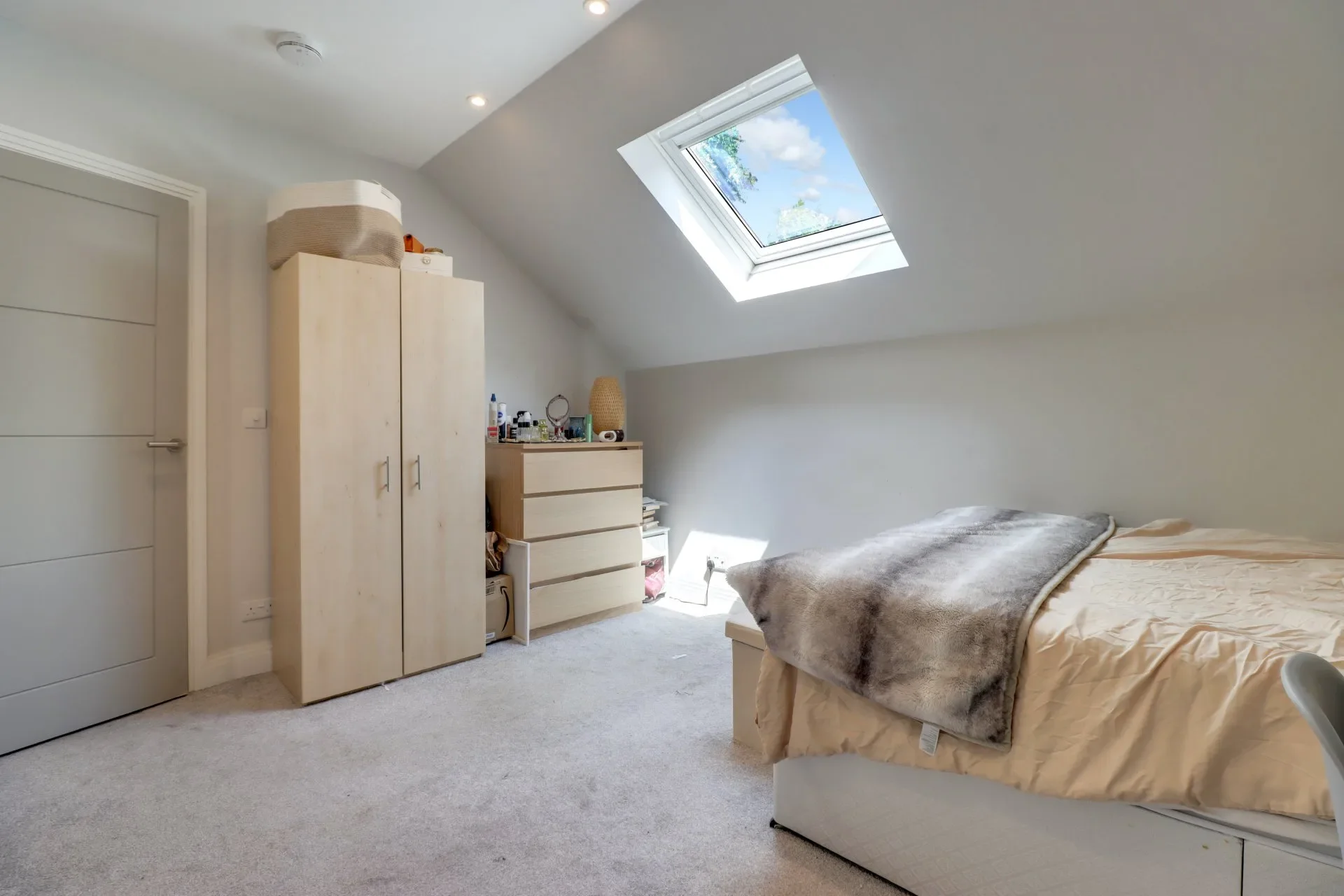 Flat Malvern Road in Greater London