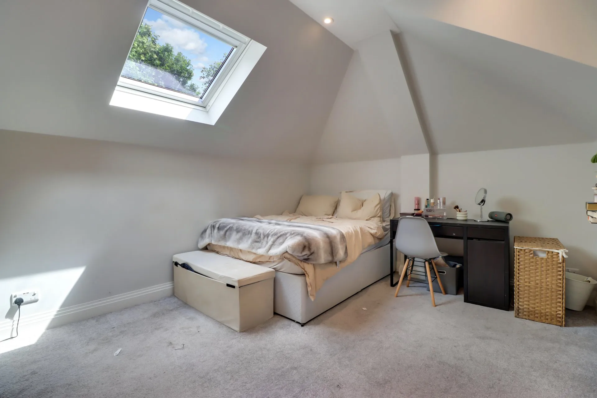 Flat Malvern Road in Greater London
