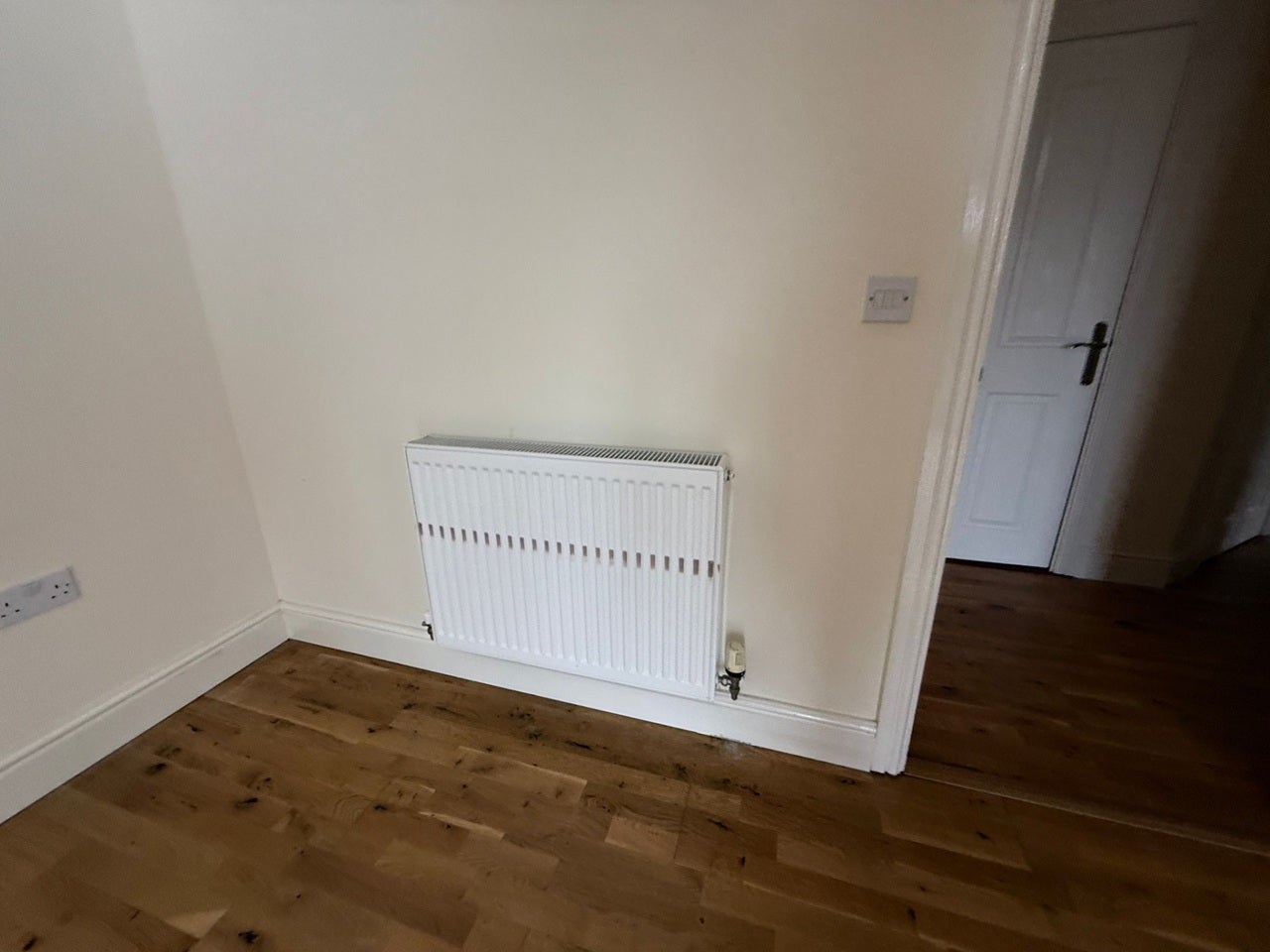 Flat Harlow Crescent in Milton Keynes