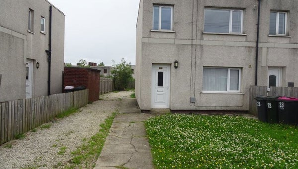 Flat Morrison Avenue in Maltby