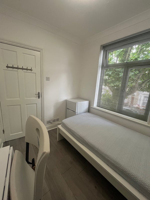 Room Jephson Road in Greater London