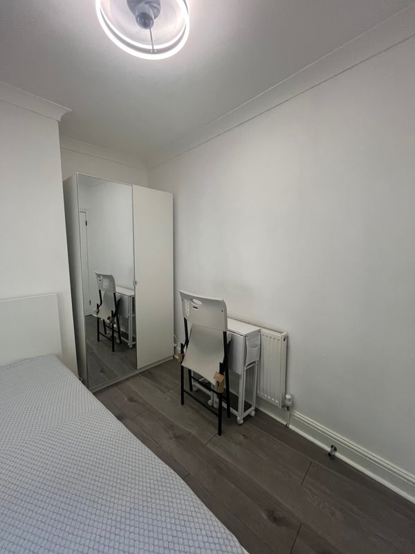 Room Jephson Road in Greater London
